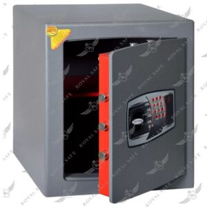 כספת דיגיטלית DMT-8 תוצרת TECHNOMAX איטליה עם דלת חצי פתוחה