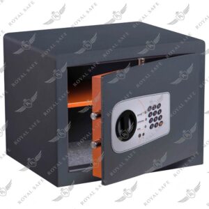 כספת דיגיטלית E-300-Q1 חיתוך לייזר 36 ק״ג עם דלת חצי פתוחה