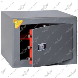 כספת מכנית DMK-5 תוצרת TECHNOMAX איטליה עם דלת חצי פתוחה