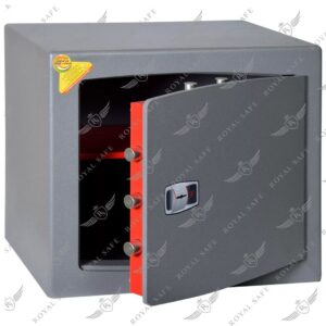 כספת מכנית DMK-6 תוצרת TECHNOMAX איטליה עם דלת חצי פתוחה